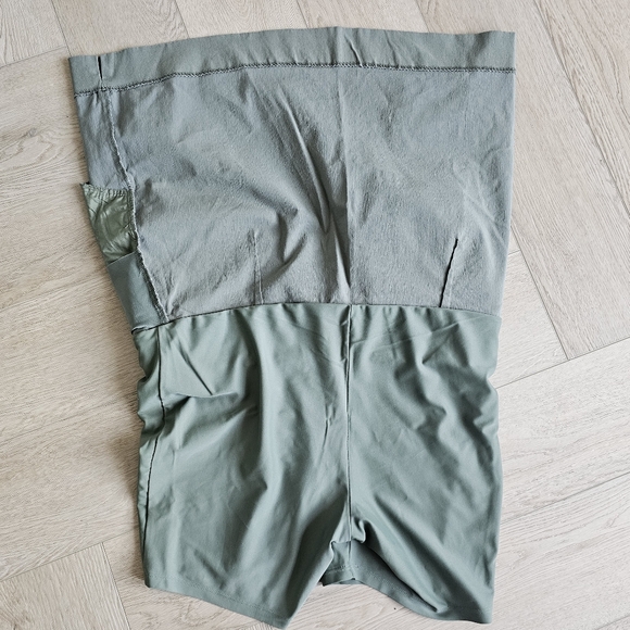 Green tennis skort - Picture 5 of 7